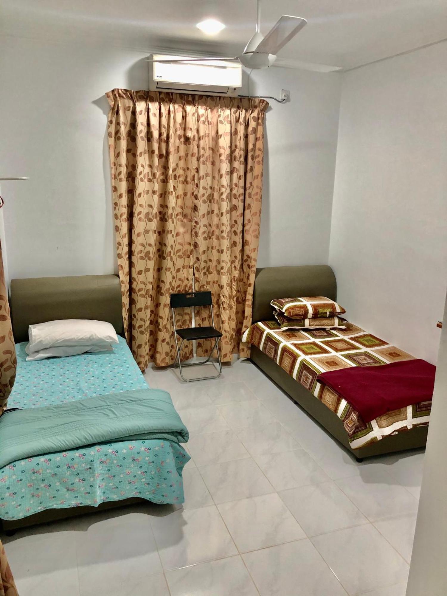 Lakse Inn Homestay Kampong Pengkalan Maras Ngoại thất bức ảnh