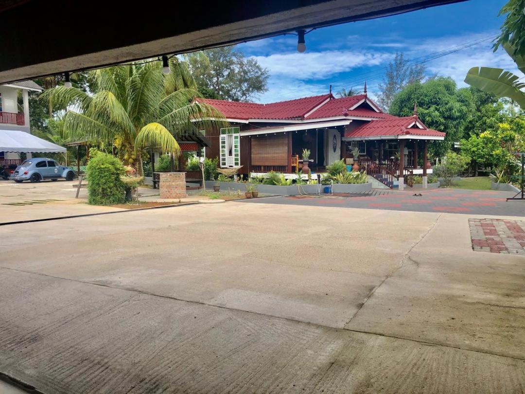 Lakse Inn Homestay Kampong Pengkalan Maras Ngoại thất bức ảnh