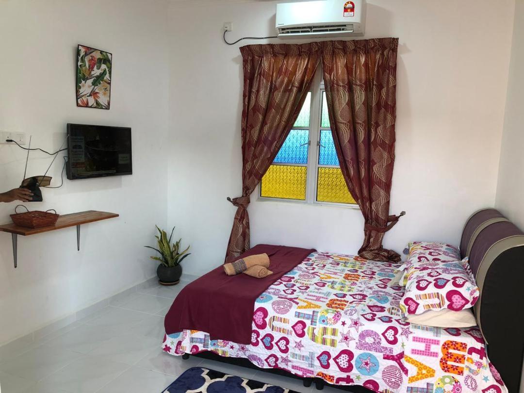 Lakse Inn Homestay Kampong Pengkalan Maras Ngoại thất bức ảnh