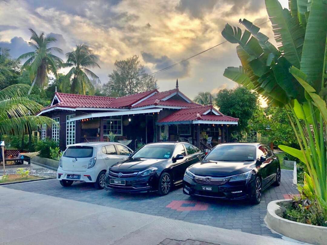 Lakse Inn Homestay Kampong Pengkalan Maras Ngoại thất bức ảnh