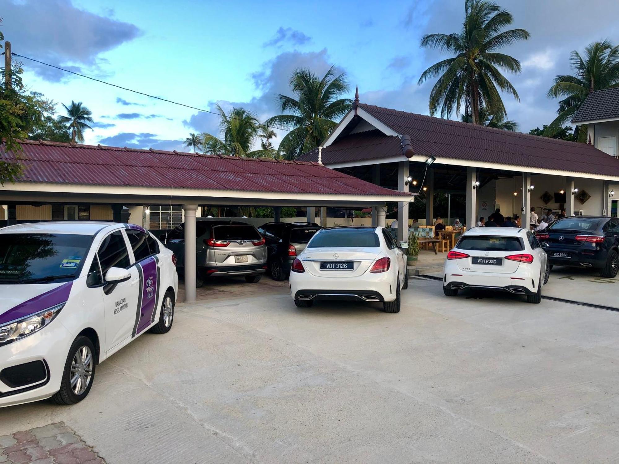 Lakse Inn Homestay Kampong Pengkalan Maras Ngoại thất bức ảnh